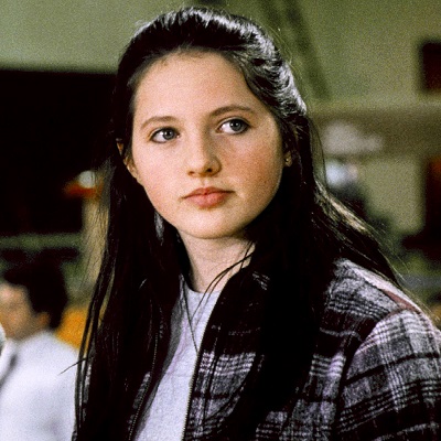 Jessica Campbell.jpg